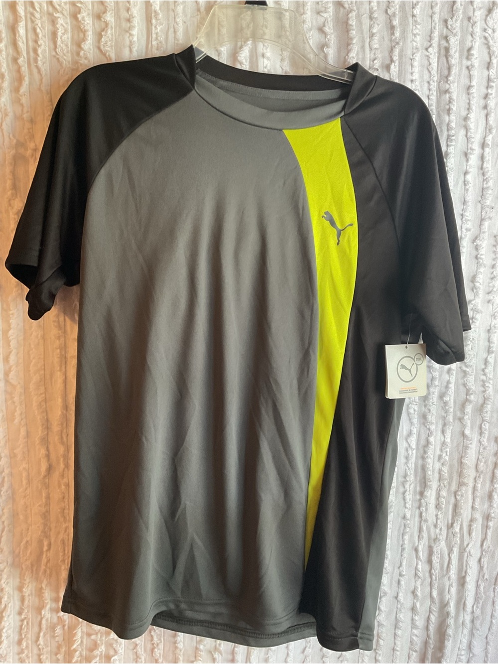 NWT:Puma Men’s Athletic Short Sleeve Dry Cell Shirt — Gray with Yellow Accent Sz